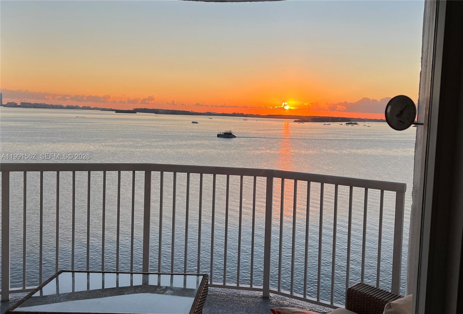 BAYSHORE PLACE CONDO - Residential