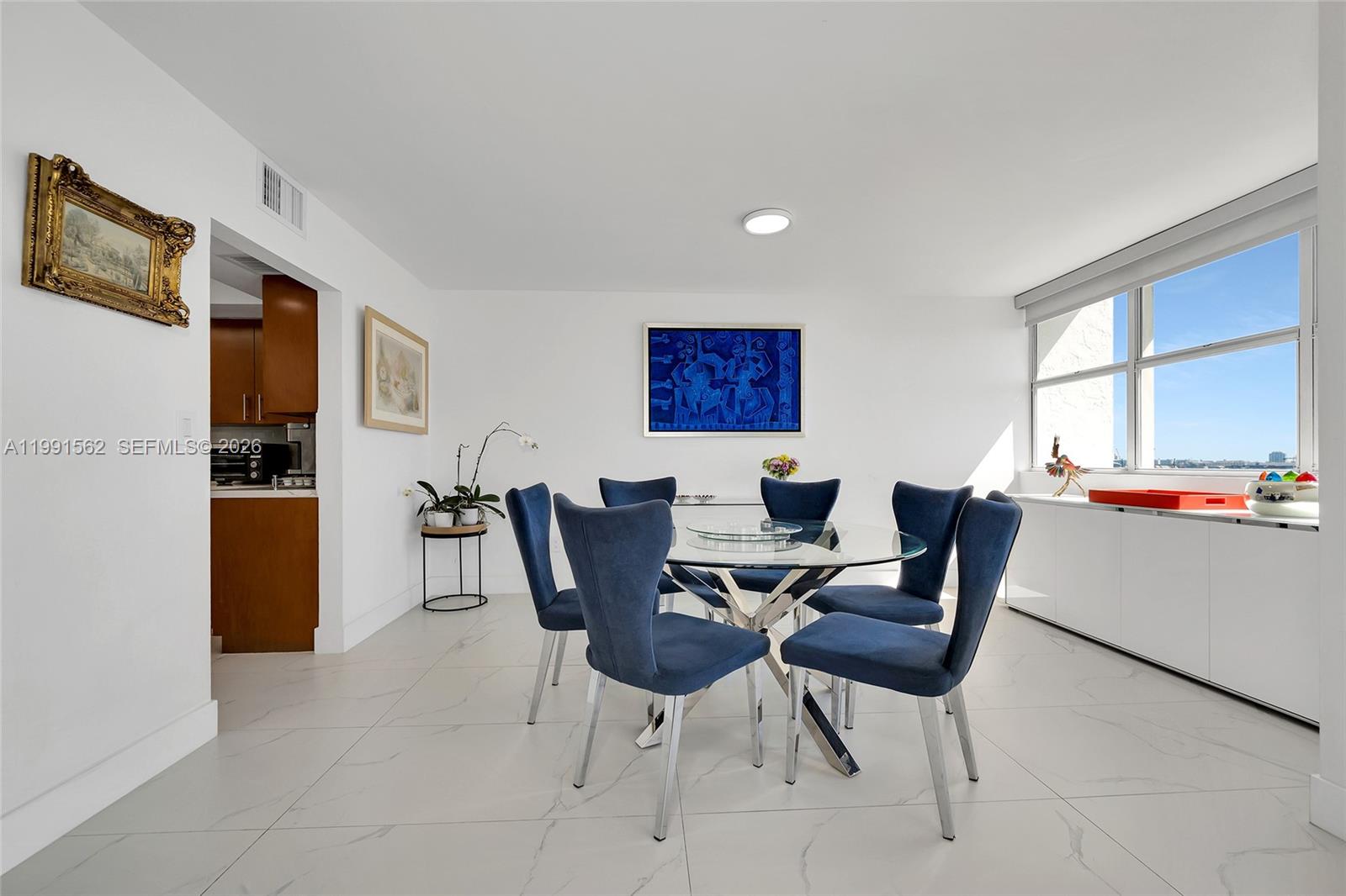 BAYSHORE PLACE CONDO - Residential