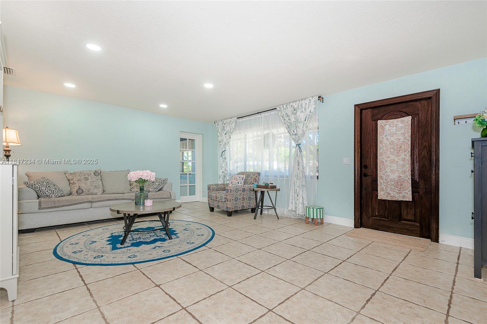 9444 SW 51st Pl