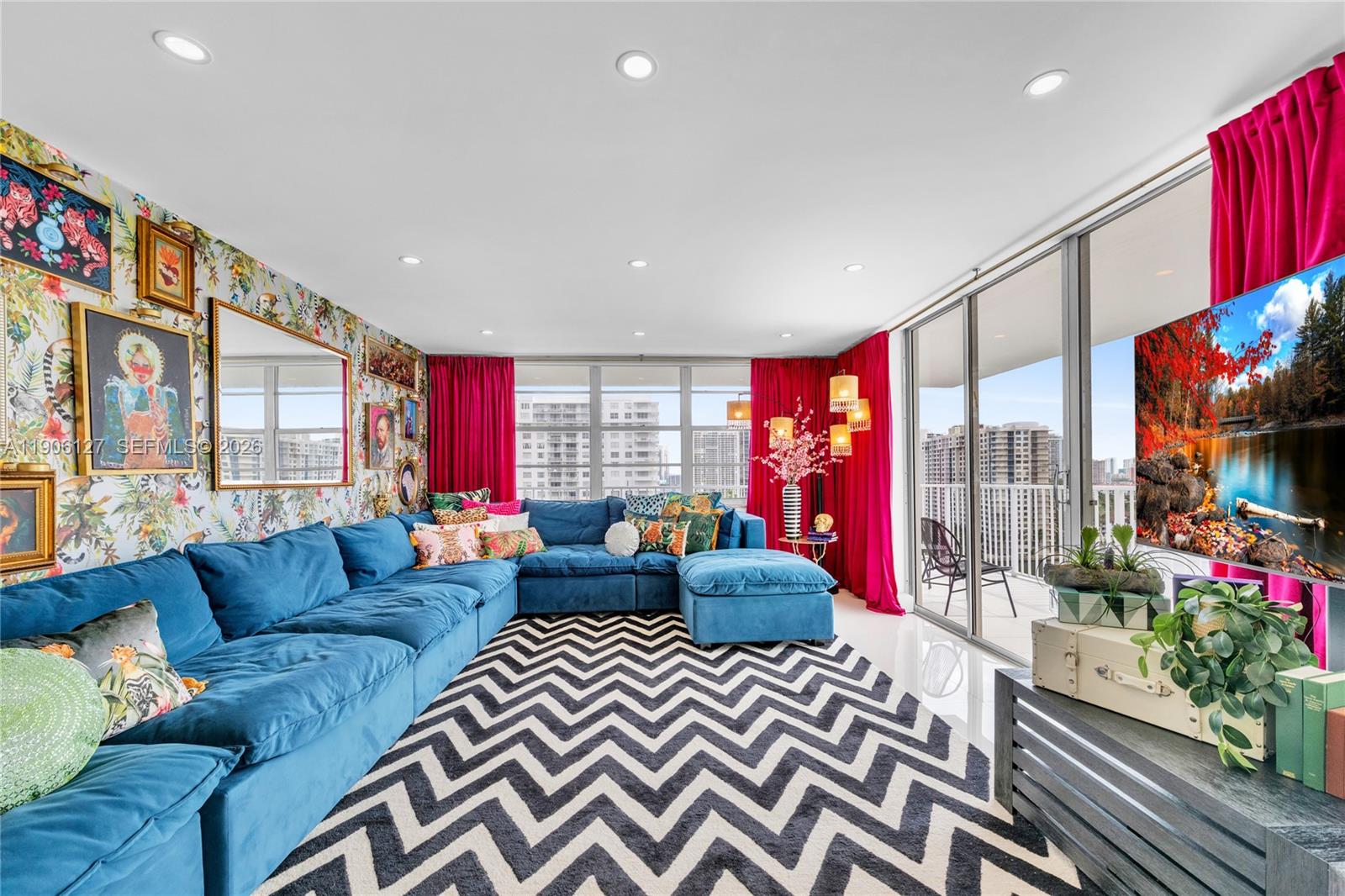 ADMIRALS PORT CONDO WEST - Residential