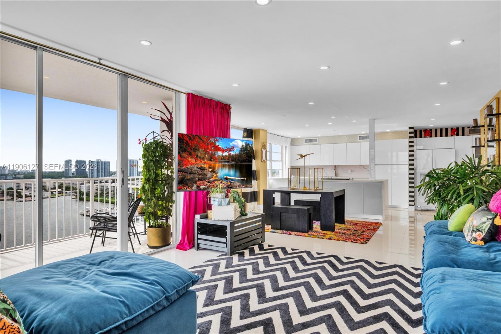 ADMIRALS PORT CONDO WEST - Residential