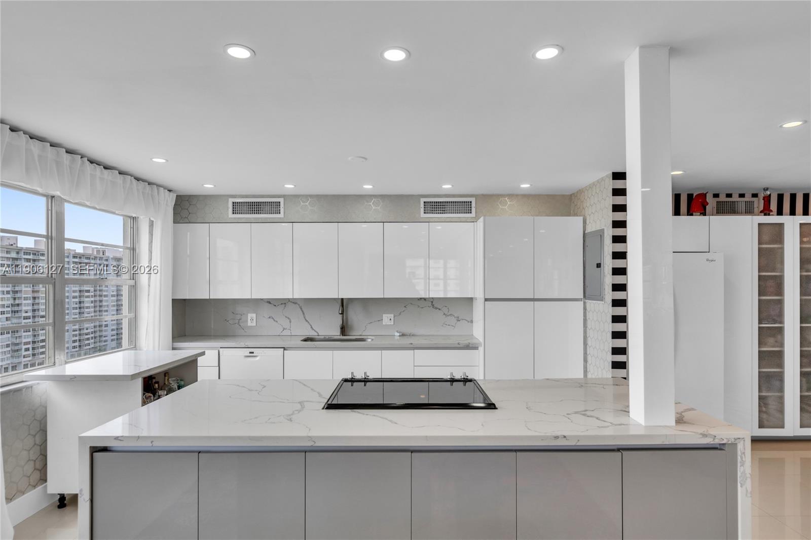 ADMIRALS PORT CONDO WEST - Residential