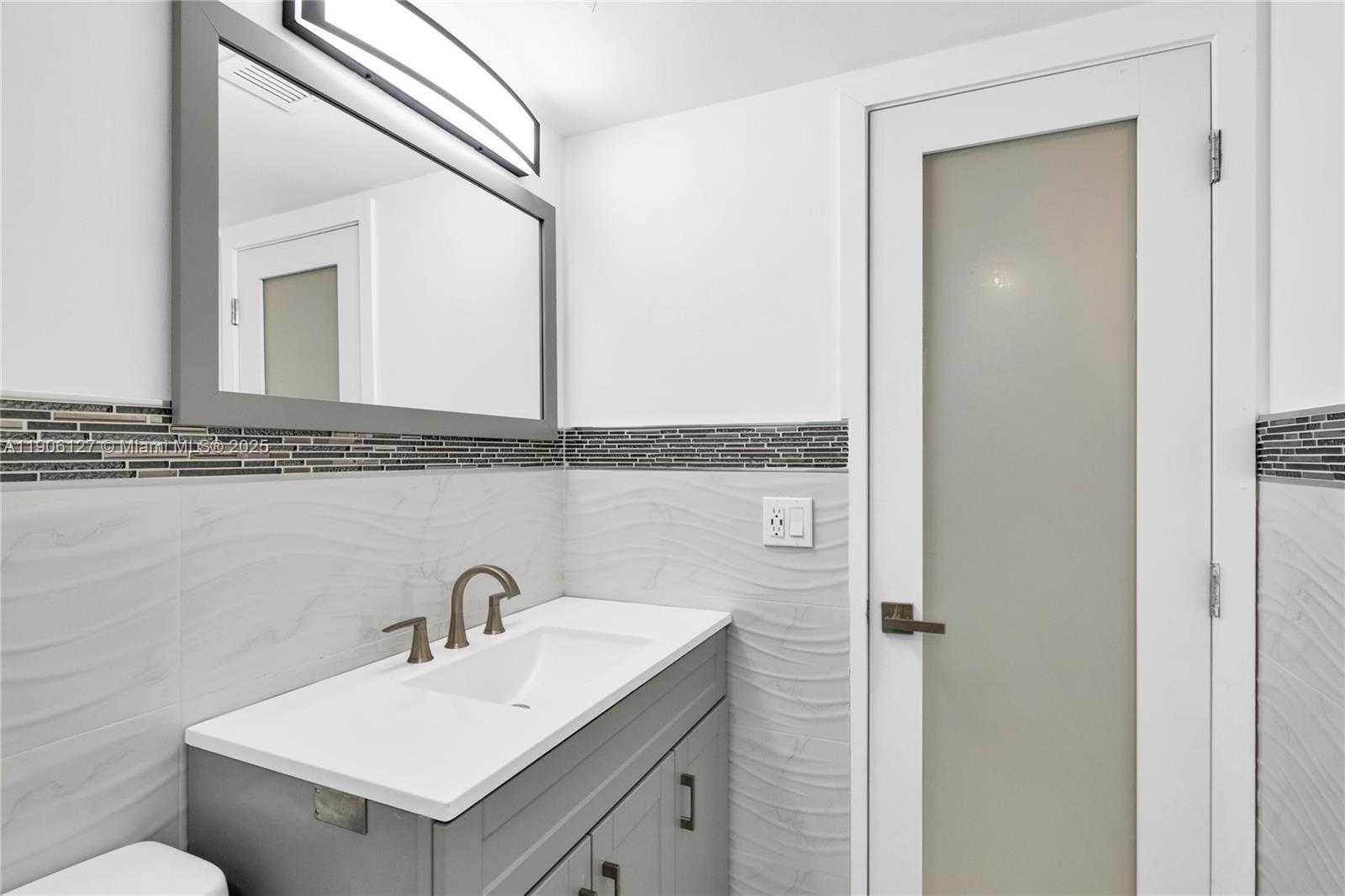 ADMIRALS PORT CONDO WEST - Residential