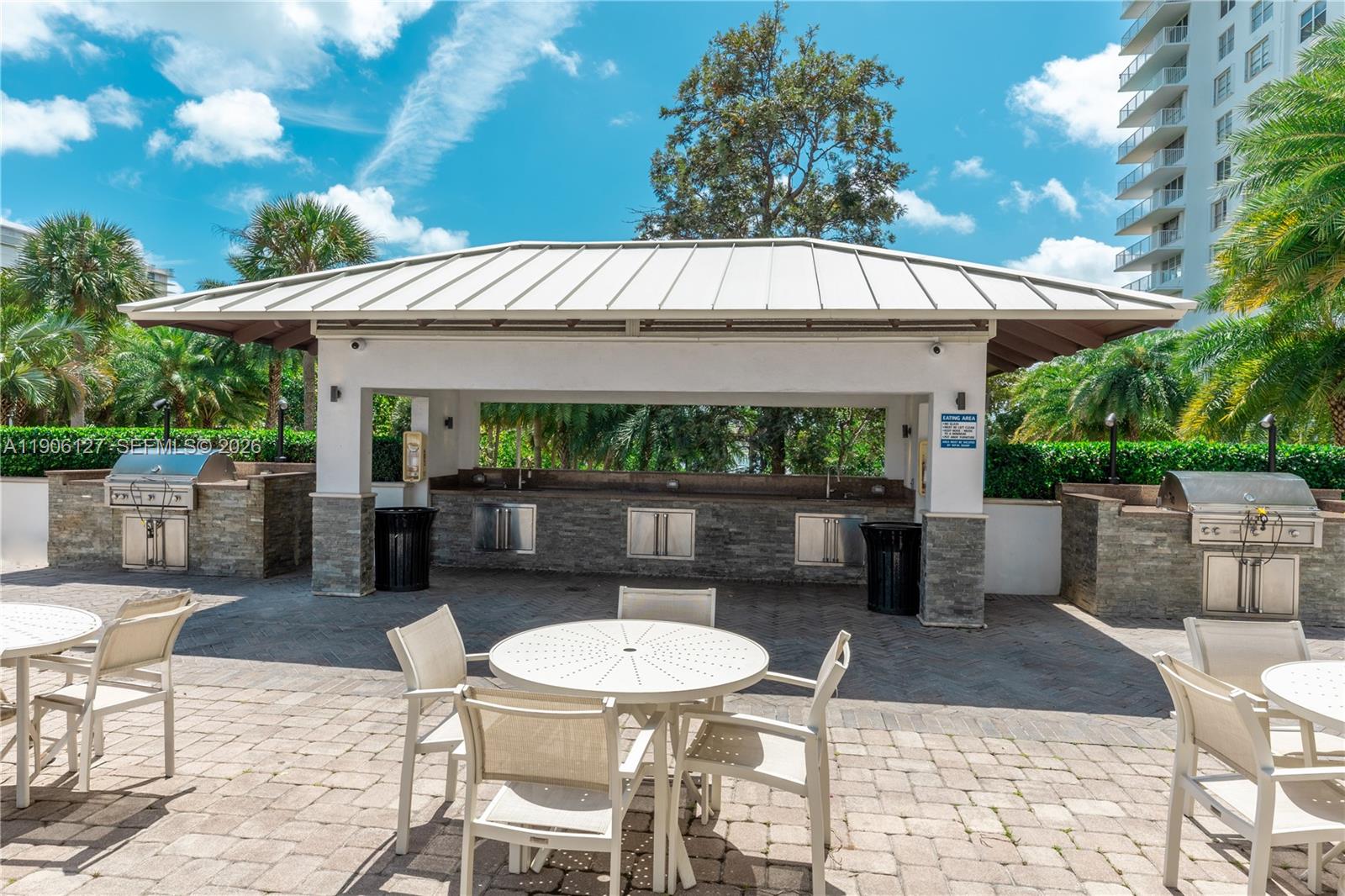 ADMIRALS PORT CONDO WEST - Residential