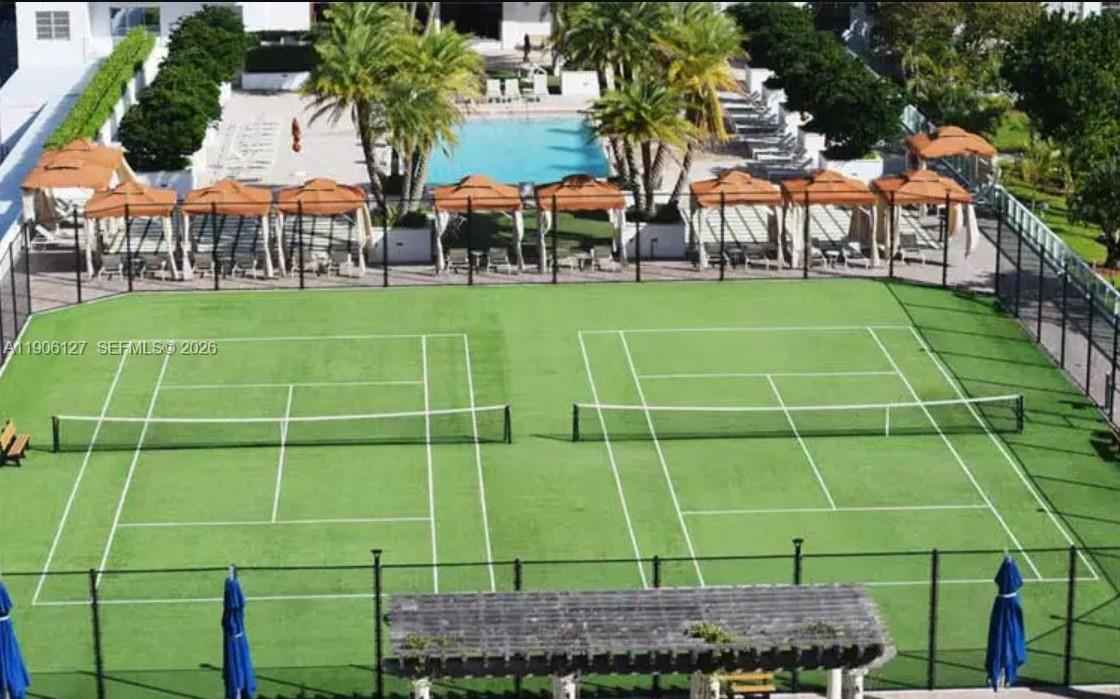 ADMIRALS PORT CONDO WEST - Residential