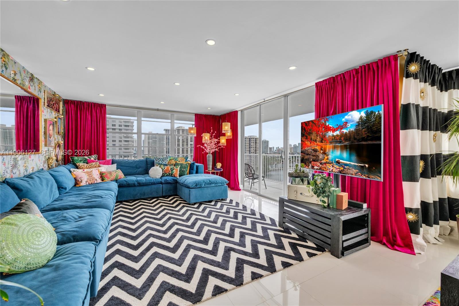 ADMIRALS PORT CONDO WEST - Residential