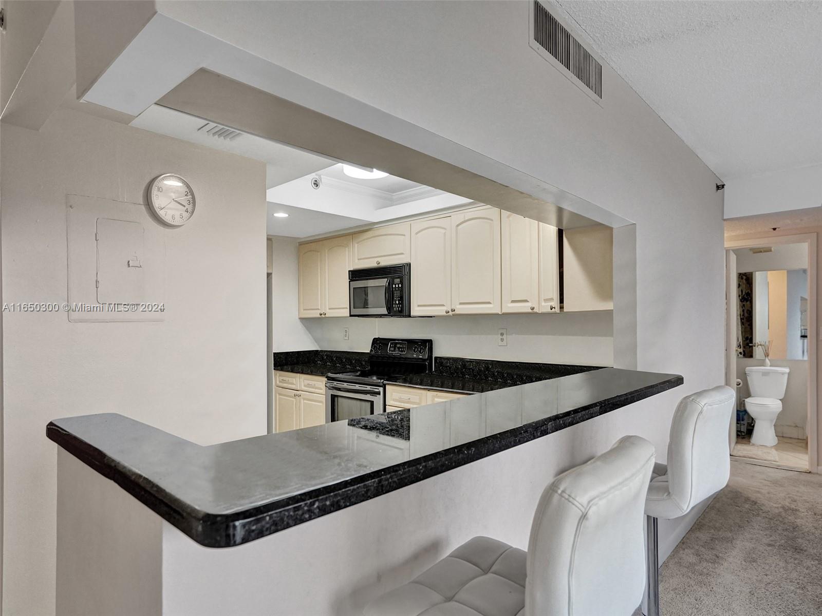 THE GRANDVIEW PALACE COND - Residential