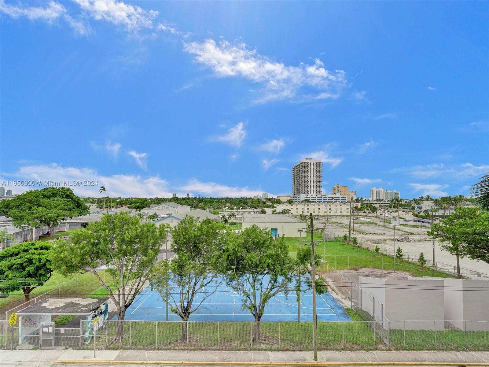 THE GRANDVIEW PALACE COND - Residential