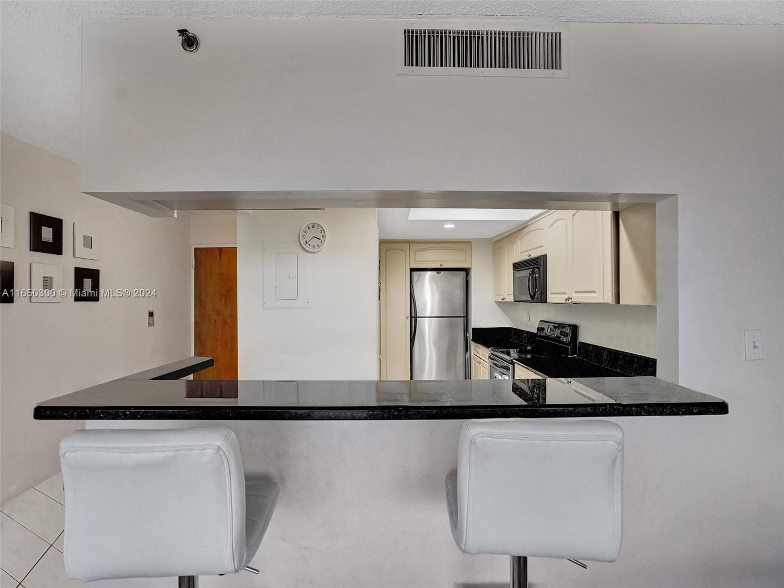 THE GRANDVIEW PALACE COND - Residential