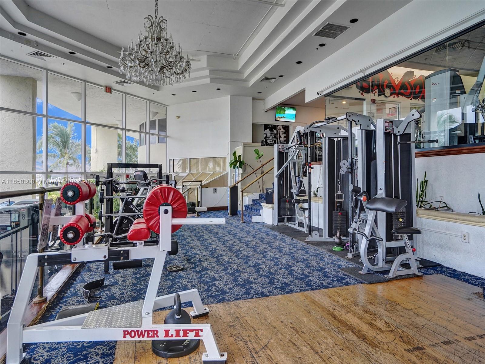 THE GRANDVIEW PALACE COND - Residential