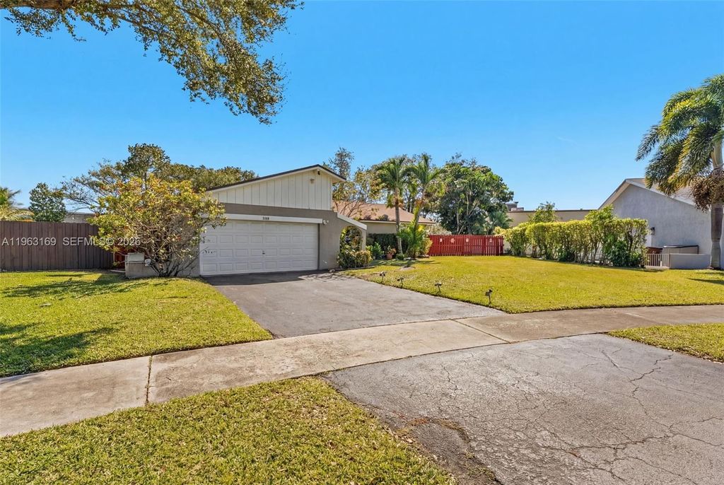 Photo of 3802 NW 1st Pl, Deerfield Beach, FL 33442 (MLS # A11963169)