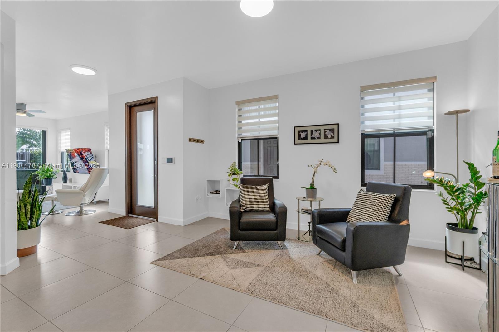 DORAL CAY - Residential