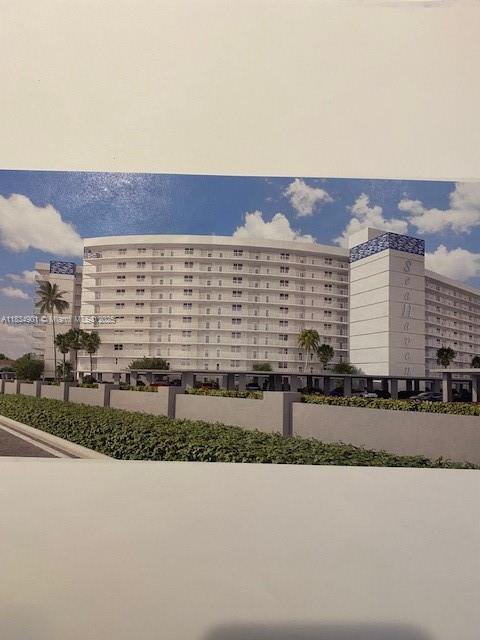 GARDEN-AIRE VILLAGE - Residential