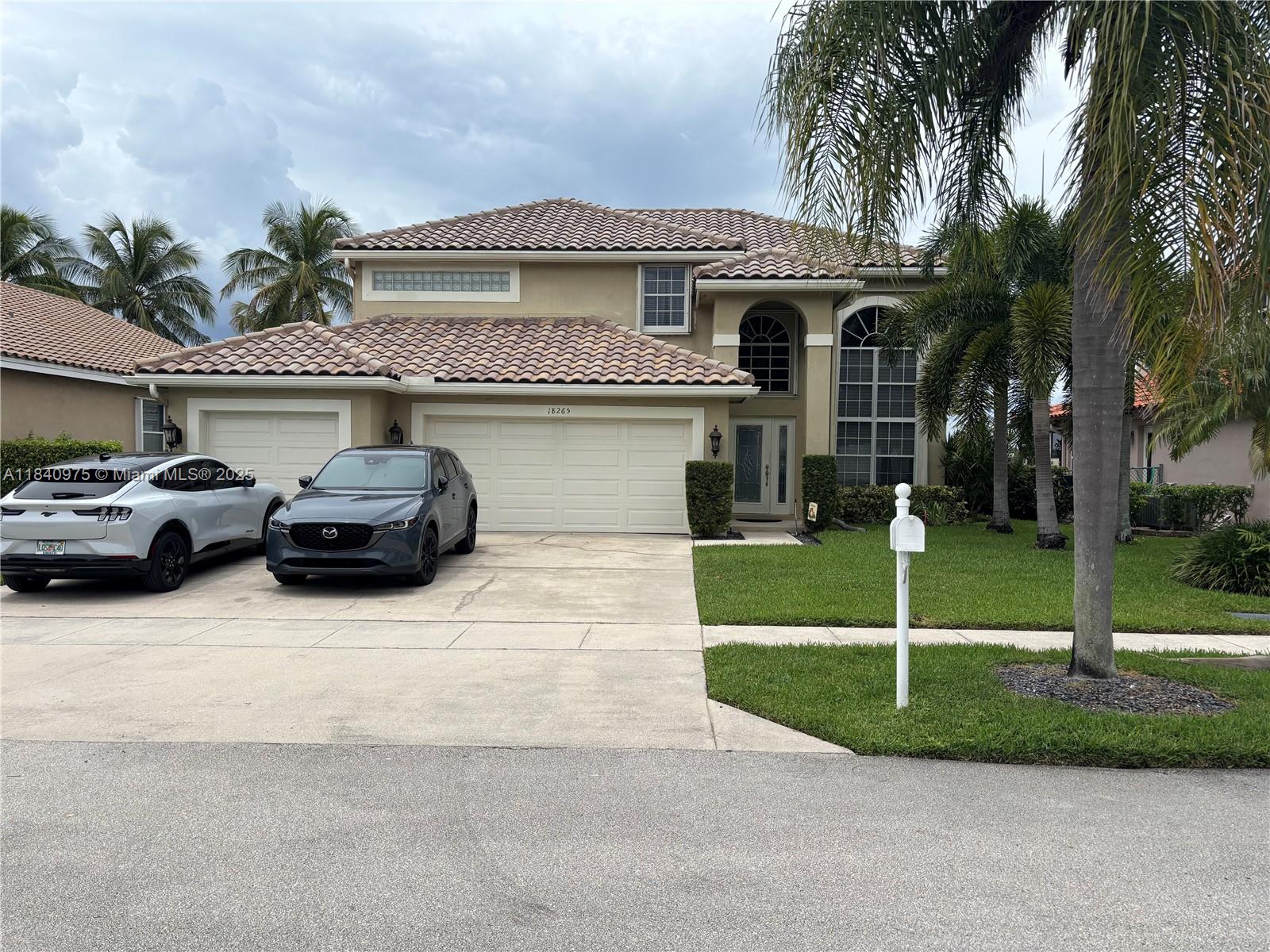 LIVE ON ONE OF THE LARGEST LAKES IN PEMBROKE PINES , WITH STUNNING VIEWS FORM ALMOST EVERY
ROOM .THIS IS A BEAUTIFUL 4 BEDROOMS + LOFT 3 BATHROOMS TWO STORY HOME OFFERS AND OPEN
FLOOR PLAN WITH AN UPDATED KITCHEN FEATURING STAILESS STEEL APPLIANCES. THE SPACIOUS MASTER
BEDROOM PROVIDES STUNNING LAKE VIEWS THE LIVING ROOM ,KITCHEN AND FAMILY ROOM FLOW SEAMLESSLY
INTO A PATIO WITH MORE SERENE LAKE VIEWS PERFECT FOR RELAXATION AND ENTERTAINEMENT 2016 ROOF WITH FORTERRA CONCRETE ROOF TILES(LIFE TIME WARRANTY)AND POLYGLASS(30 YEAR WARRANTY) AC 2010 2014 NEW KNOCK DOWN CEILING THROUGH OUT CROWN MOLDINGS