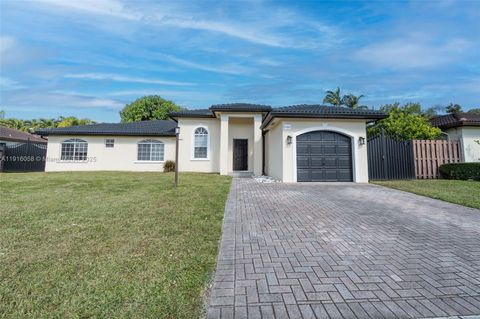 15461 170TH TER Miami FL 33187