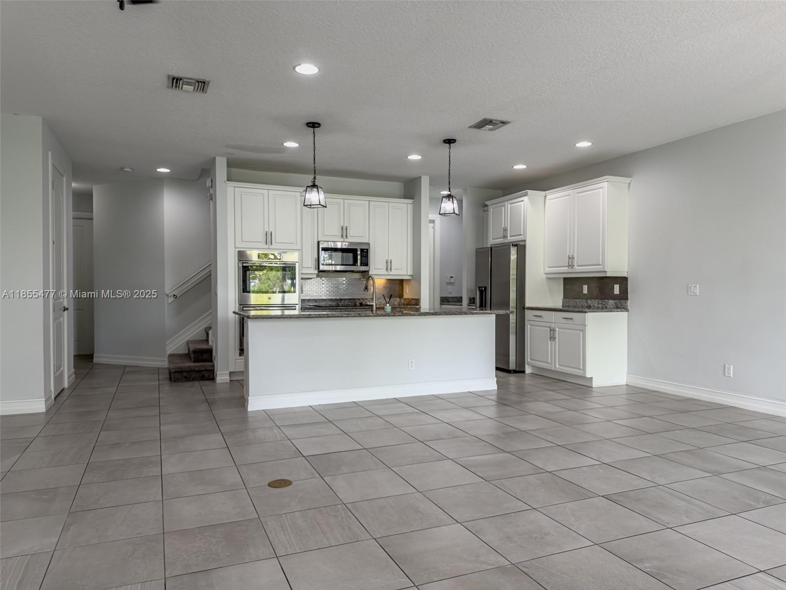 PARK CENTRAL AT CYPRESS K - Residential