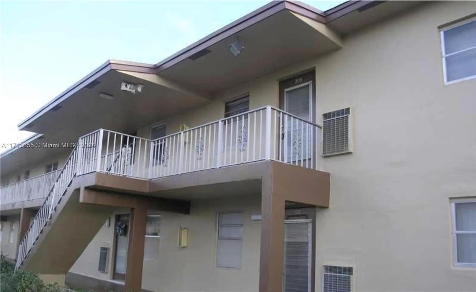 7600 Nw 5th Pl 105, Margate, Broward County, Florida - 1 Bedrooms  
1 Bathrooms - 