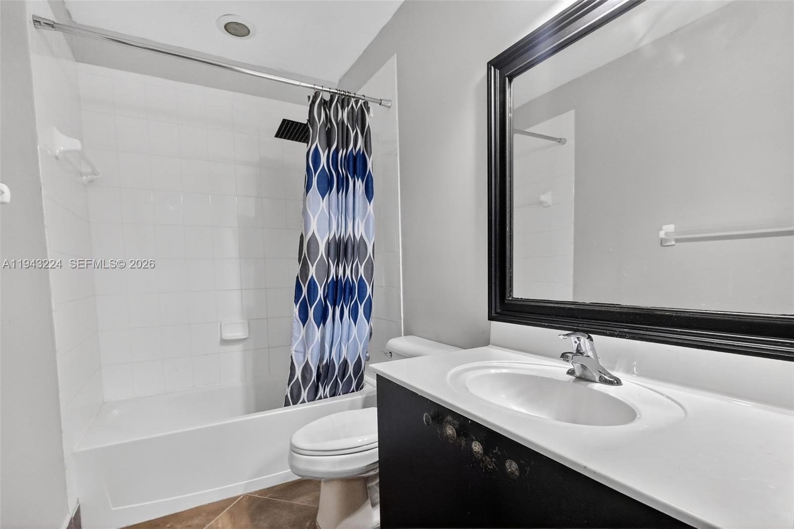 RIVIERA ISLES IV - Residential