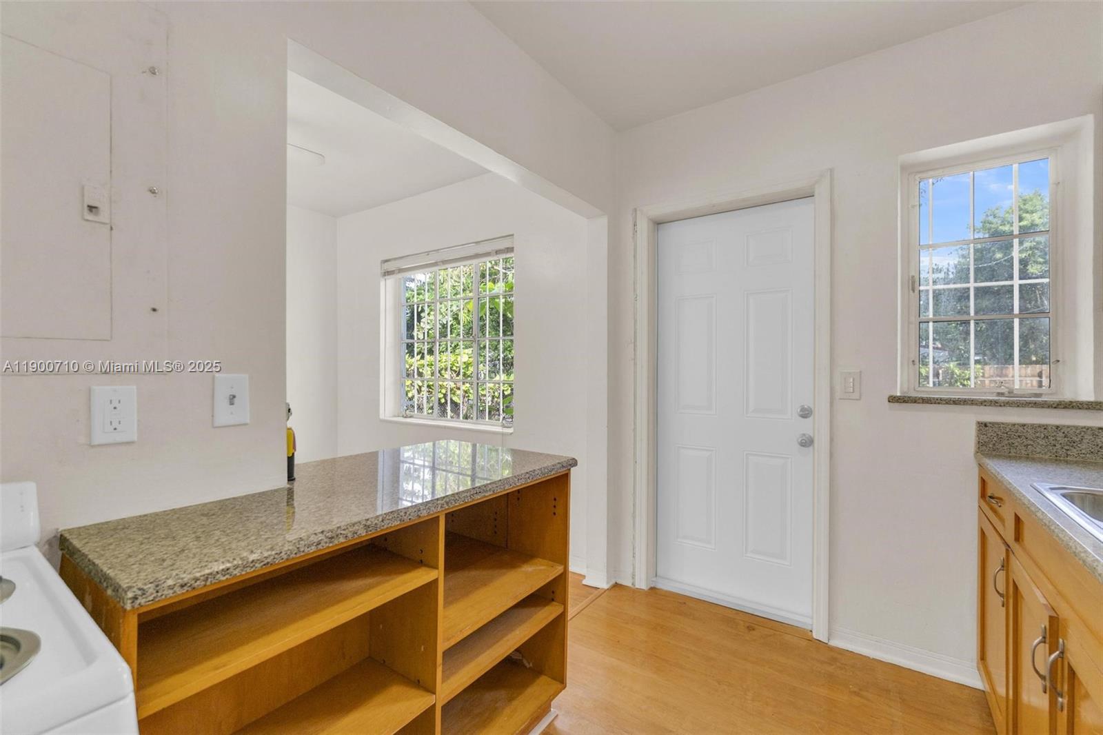 LA PALOMA - Residential Lease