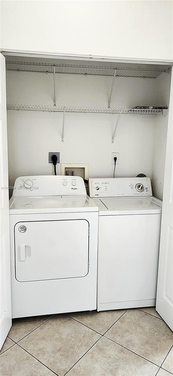 VILLAS AT CARMEL CONDO NO - Residential Lease