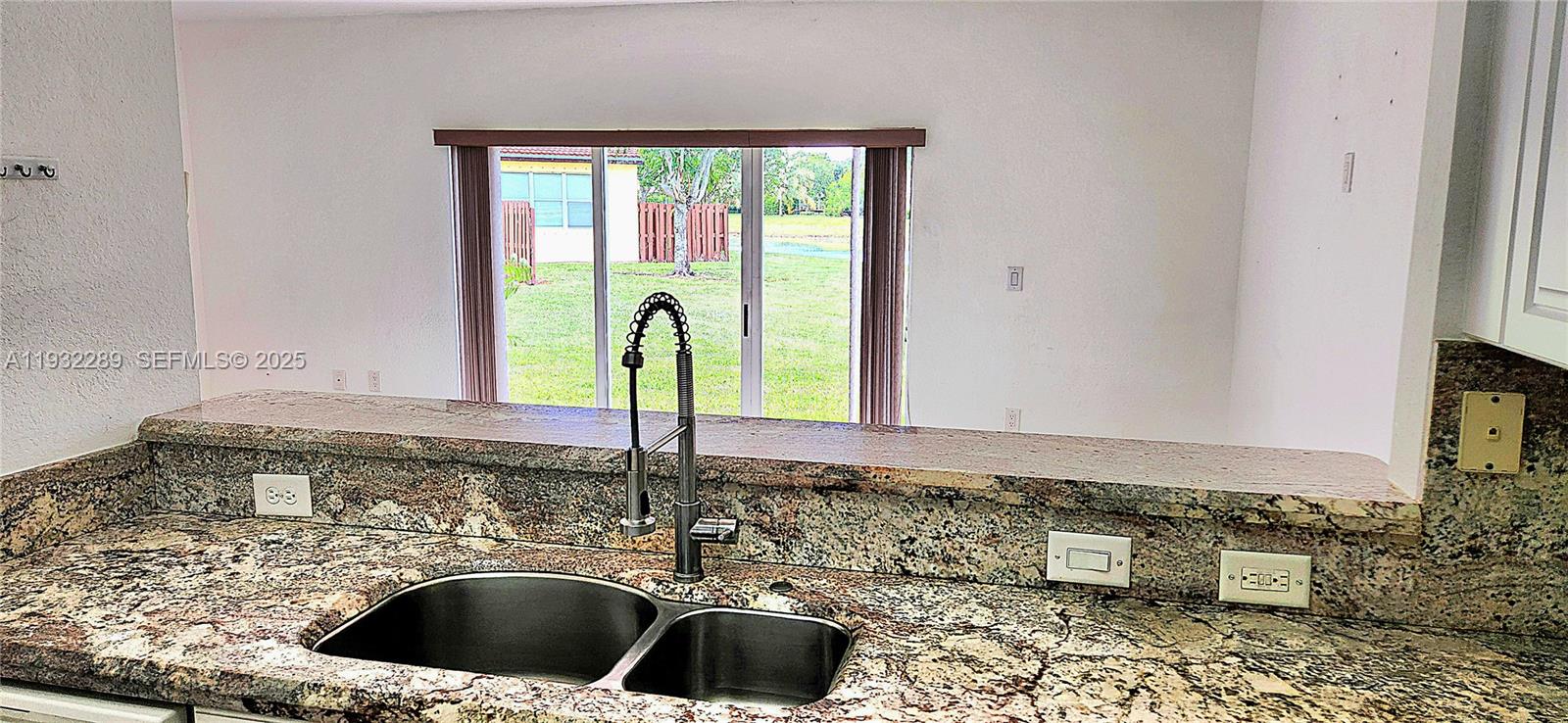 VILLAS AT CARMEL CONDO NO - Residential Lease