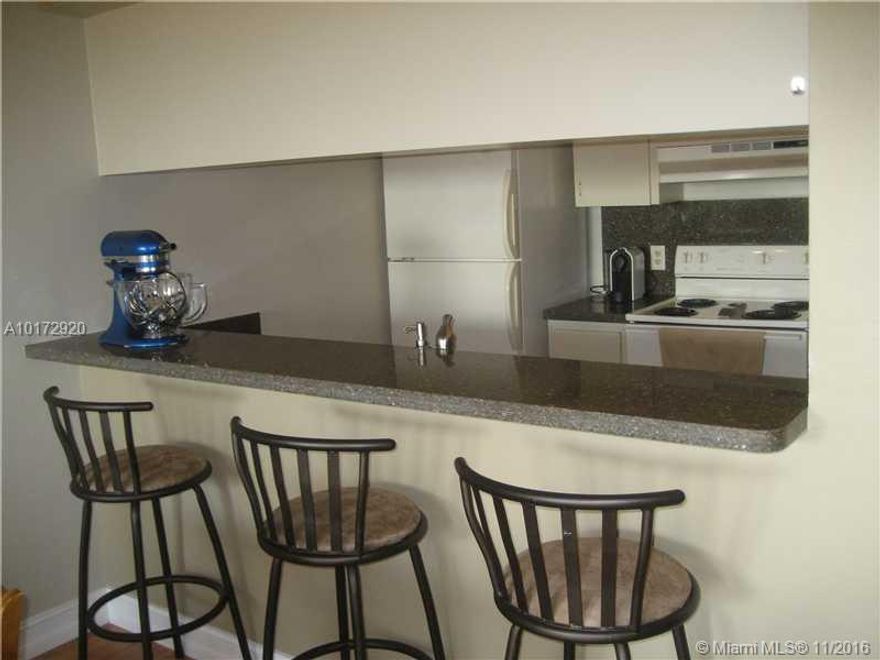 Very Clean!! renovated with New Stainless Steel Appliances, it is a corner unit in the last floor with washer and dryer. Beautiful condo located in an excellent area at Doral. One spacious bedroom and one bathroom. Access to community pool and several parking spaces.