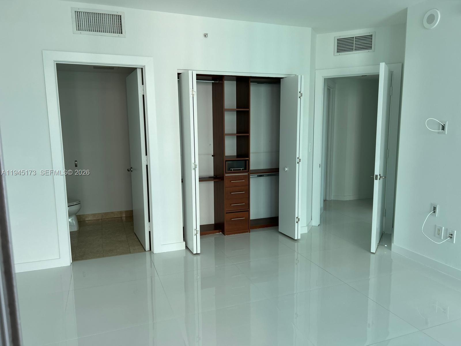 JADE RESIDENCES AT BRICKE - Residential