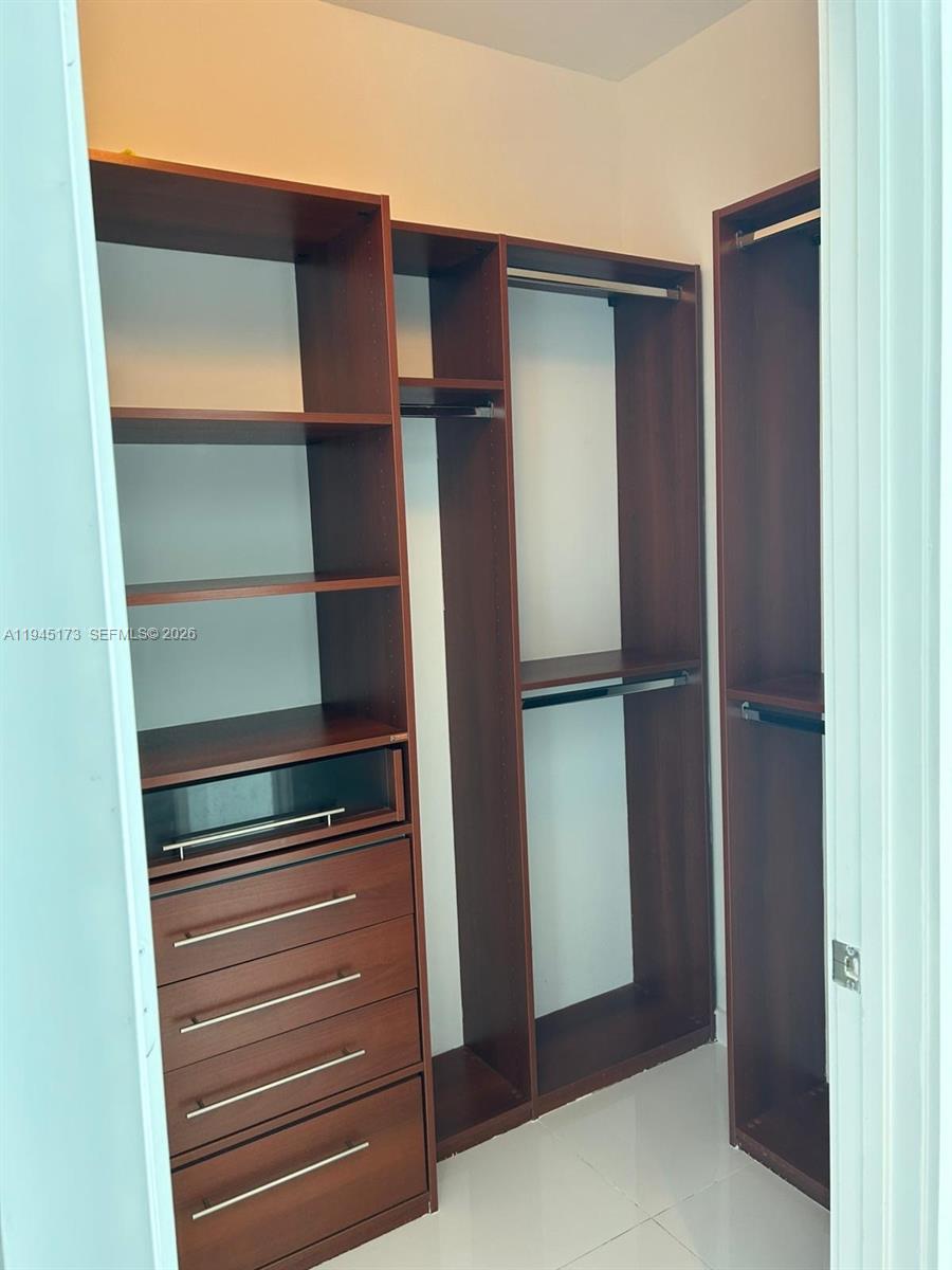 JADE RESIDENCES AT BRICKE - Residential