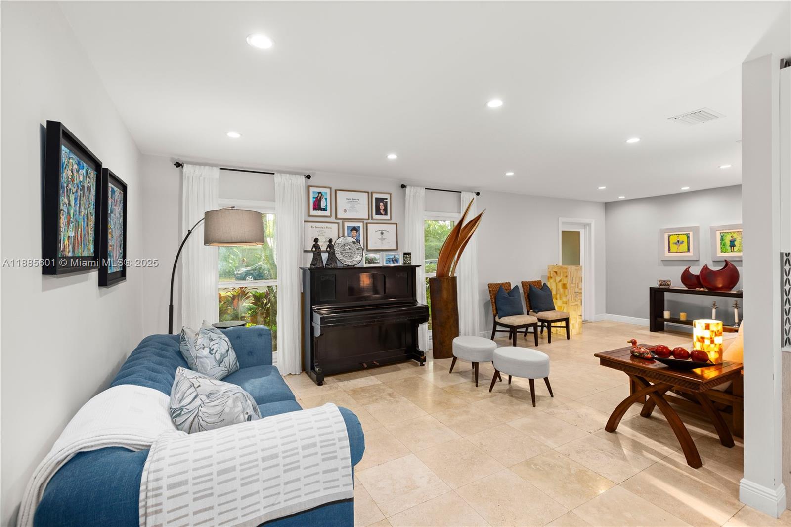 CORAL GABLES RIVIERA SEC - Residential