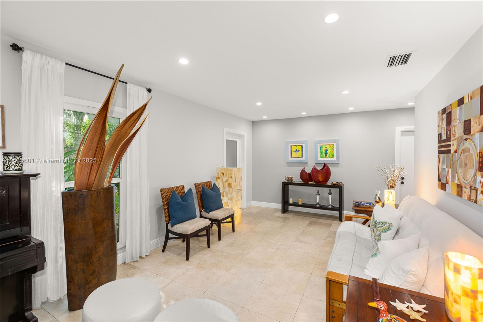 CORAL GABLES RIVIERA SEC - Residential