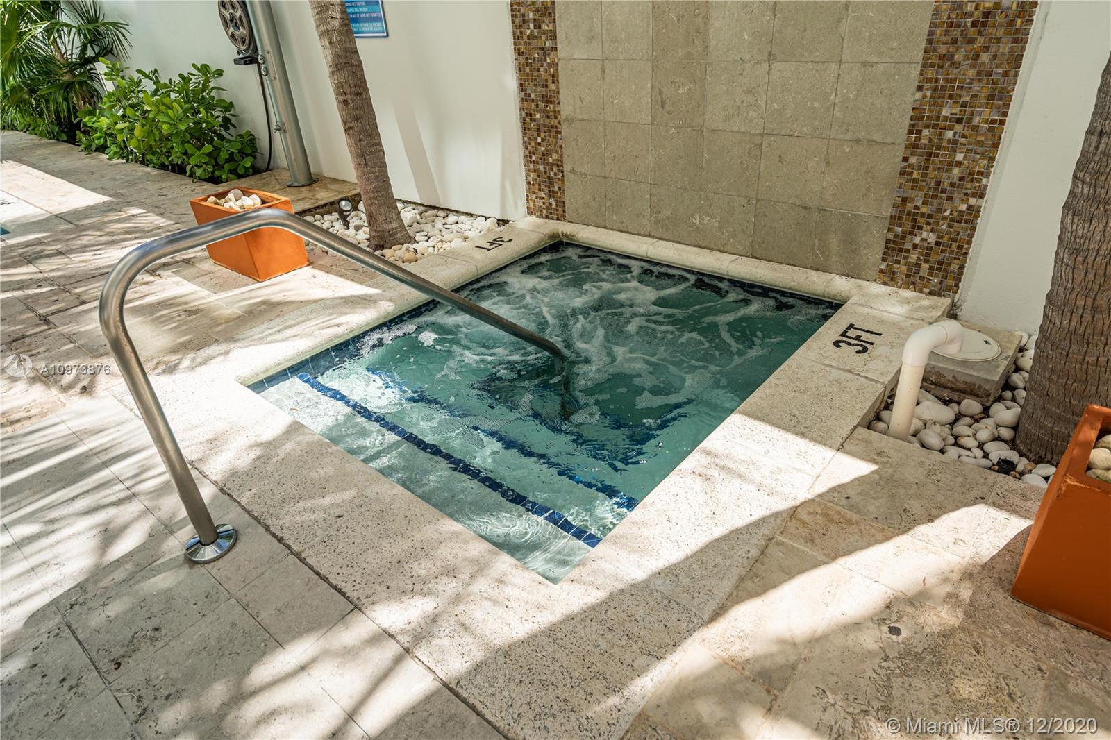 SOLARIS AT BRICKELL BAY C - Residential