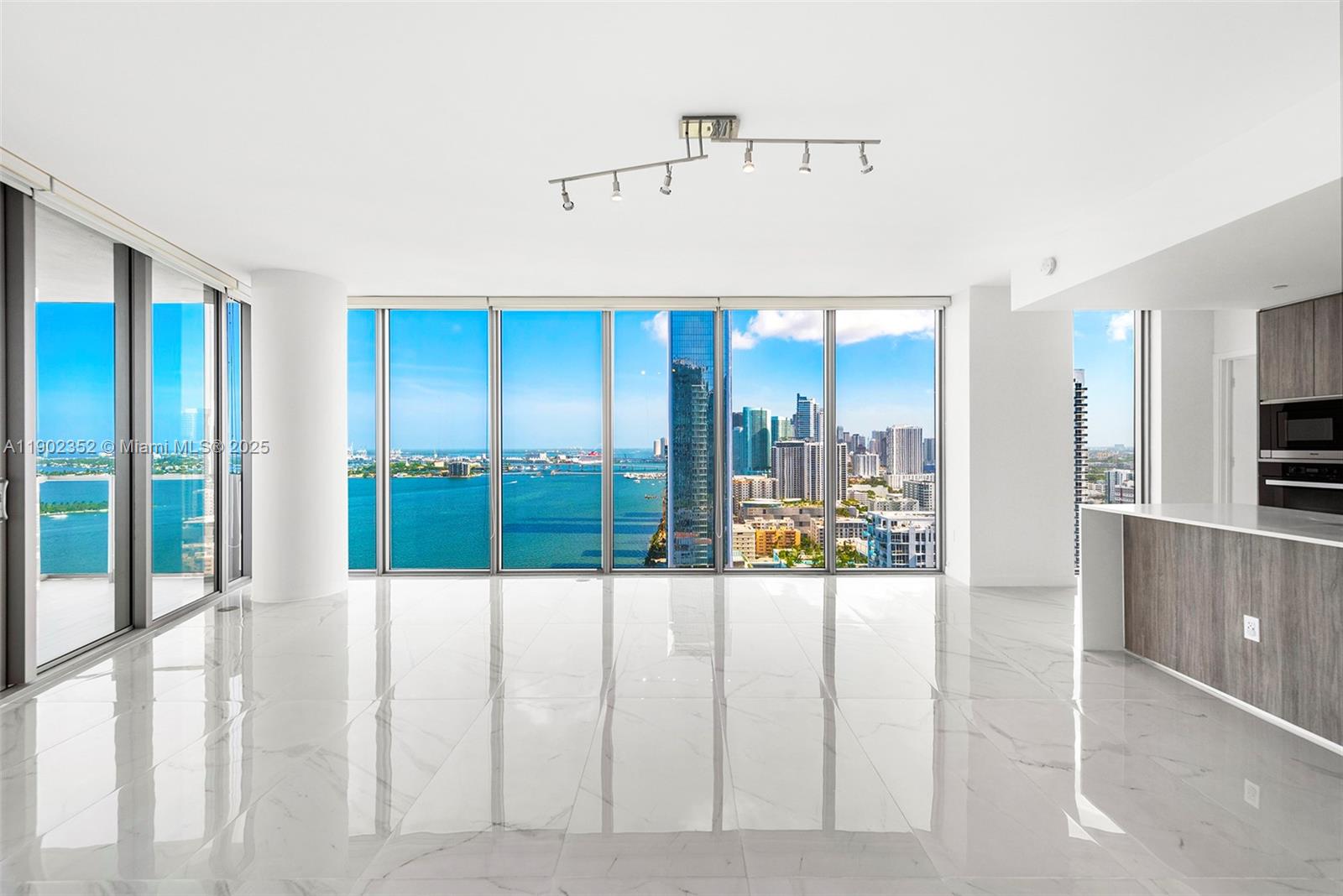 BISCAYNE BEACH CONDO - Residential Lease