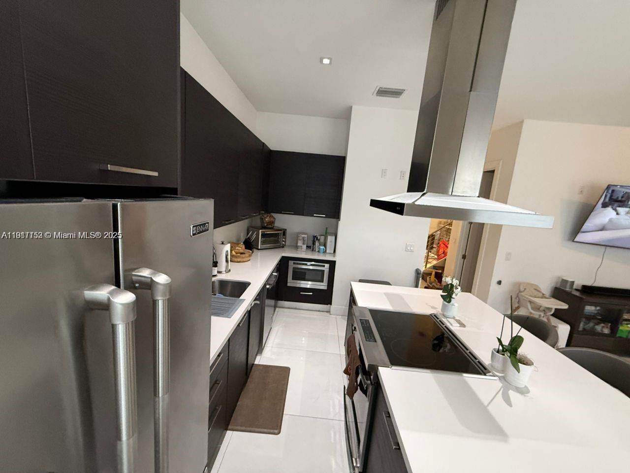 CONTEMPO TOWNHOMES - Residential