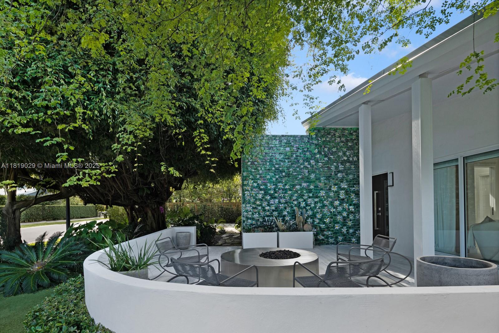 DI LIDO ISLAND - Residential