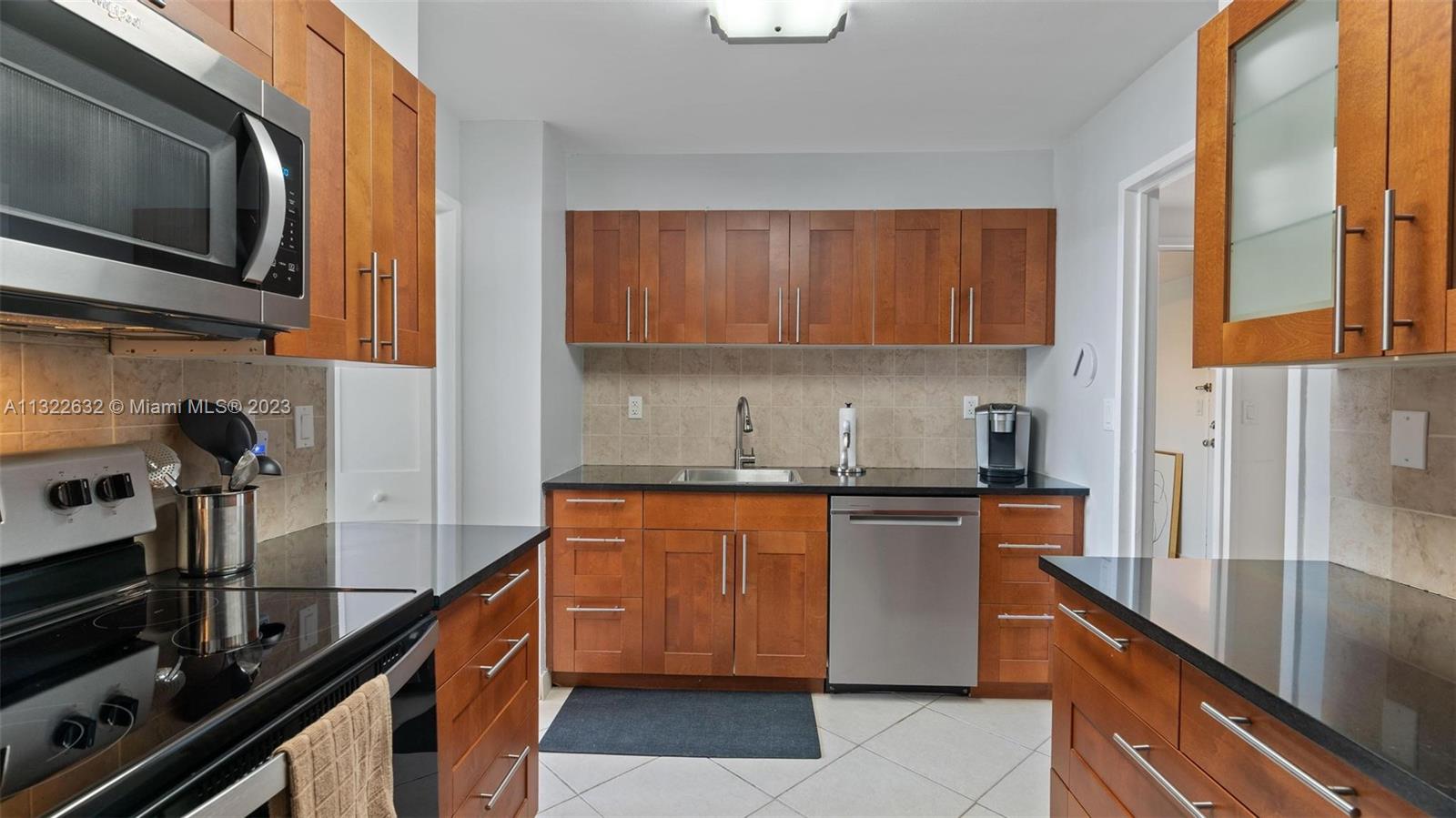 BLAIR HOUSE CONDO - WEST - Residential