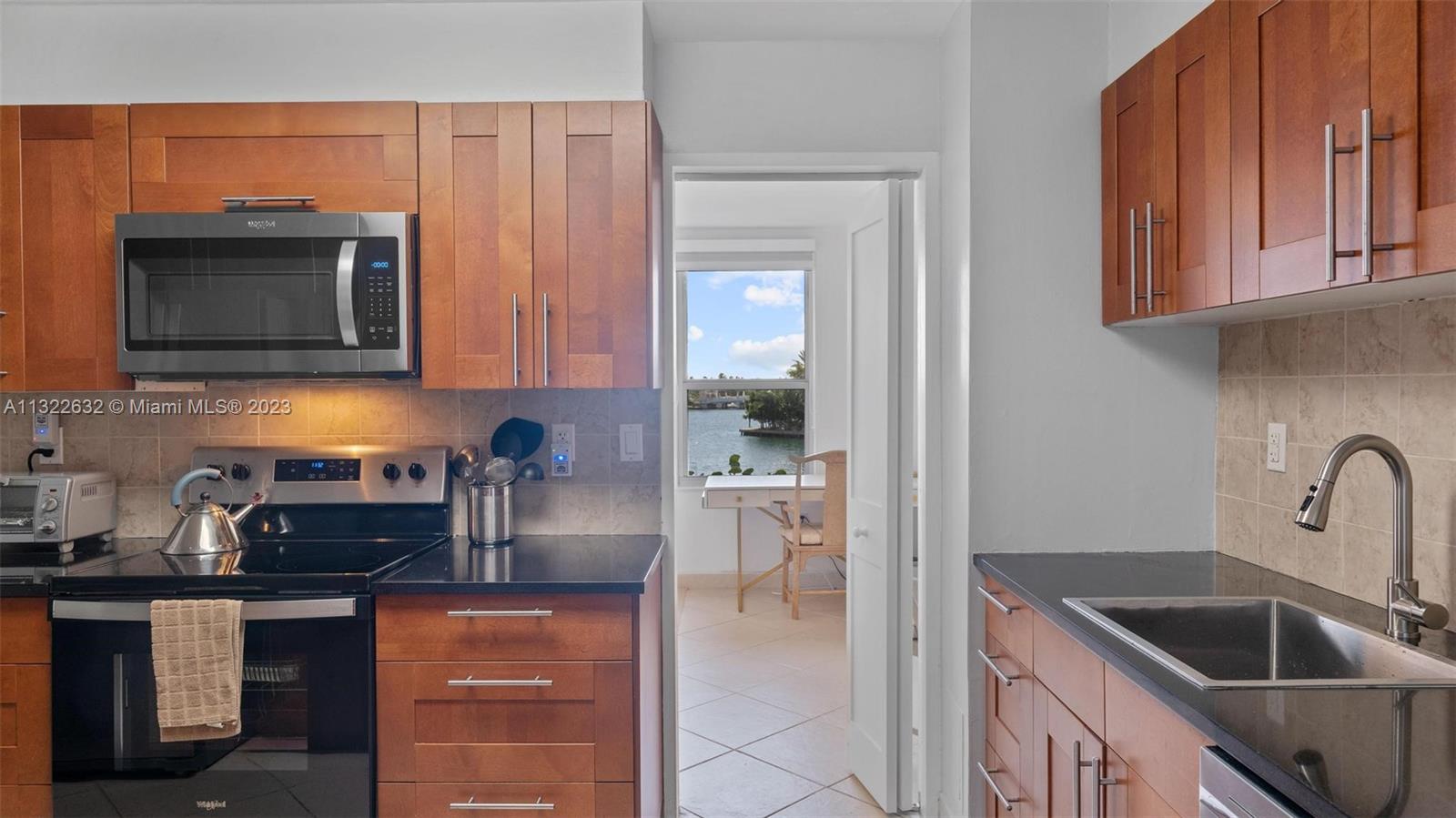 BLAIR HOUSE CONDO - WEST - Residential