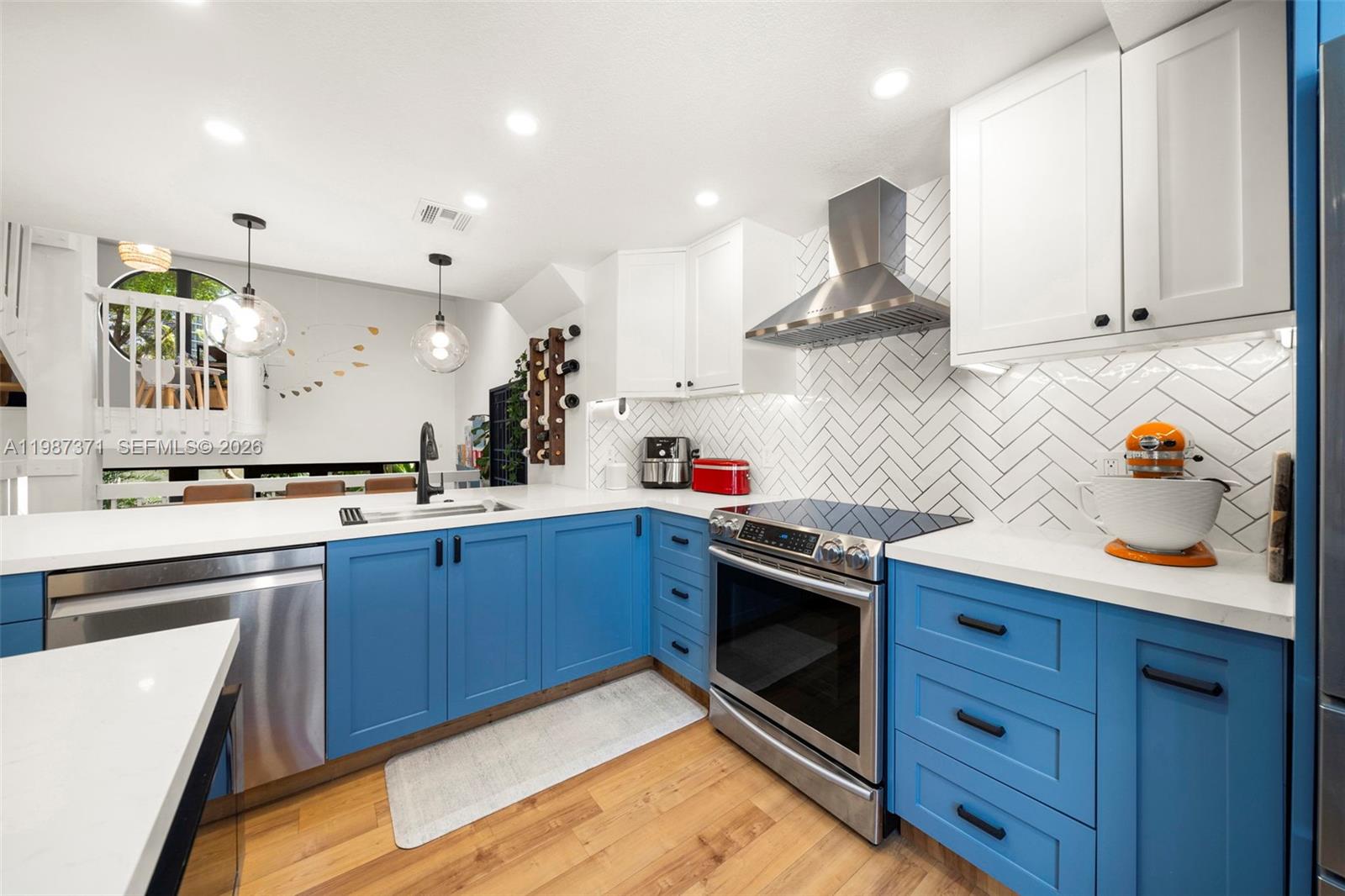 MAISON GROVE CONDO - Residential