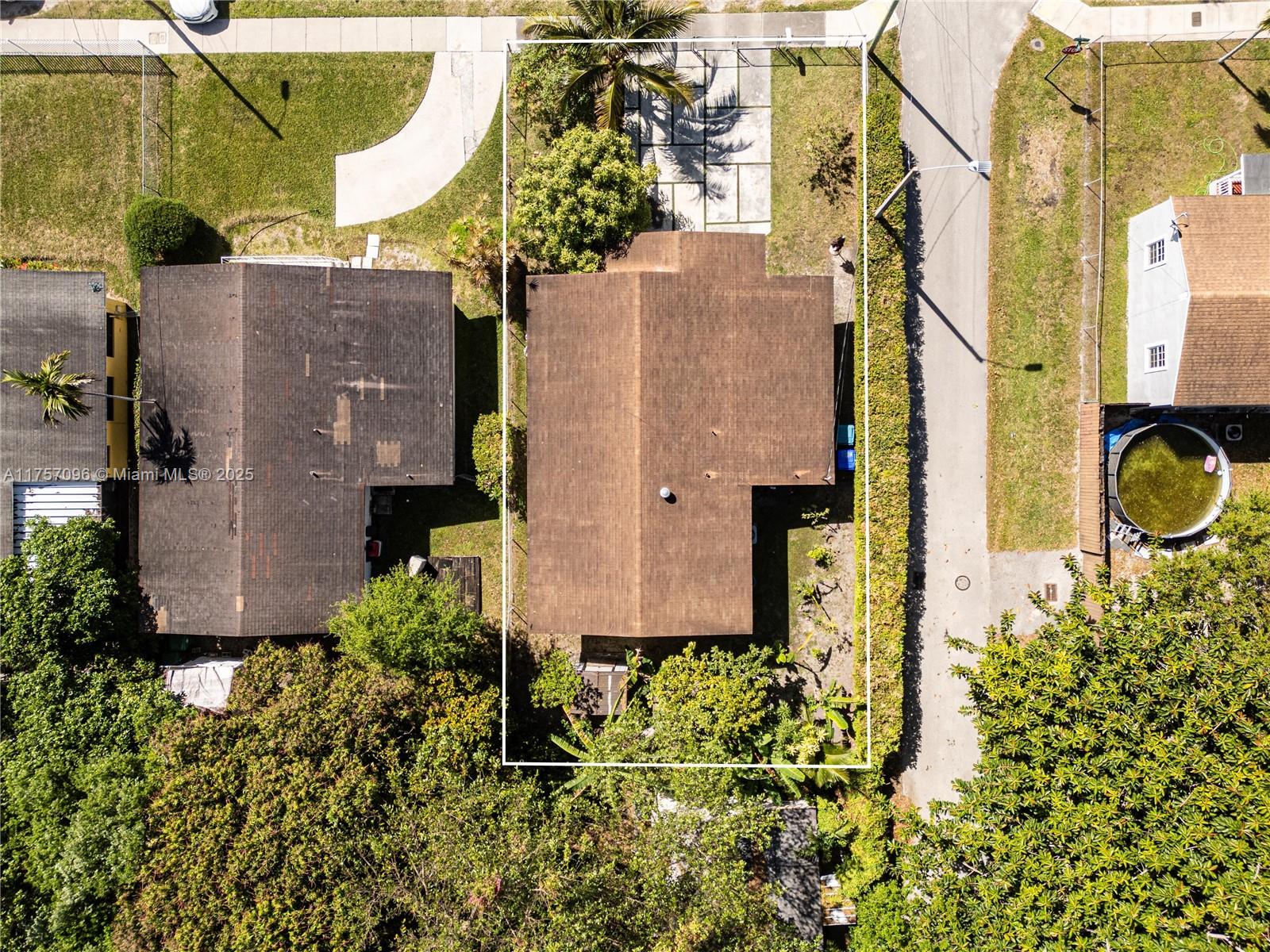N MIAMI ESTATES - Residential