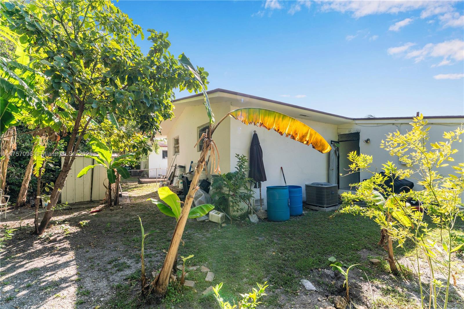 N MIAMI ESTATES - Residential