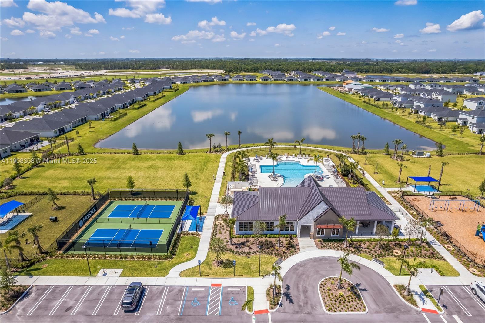 LTC RANCH W POD 2 PH1/2 33 - Residential