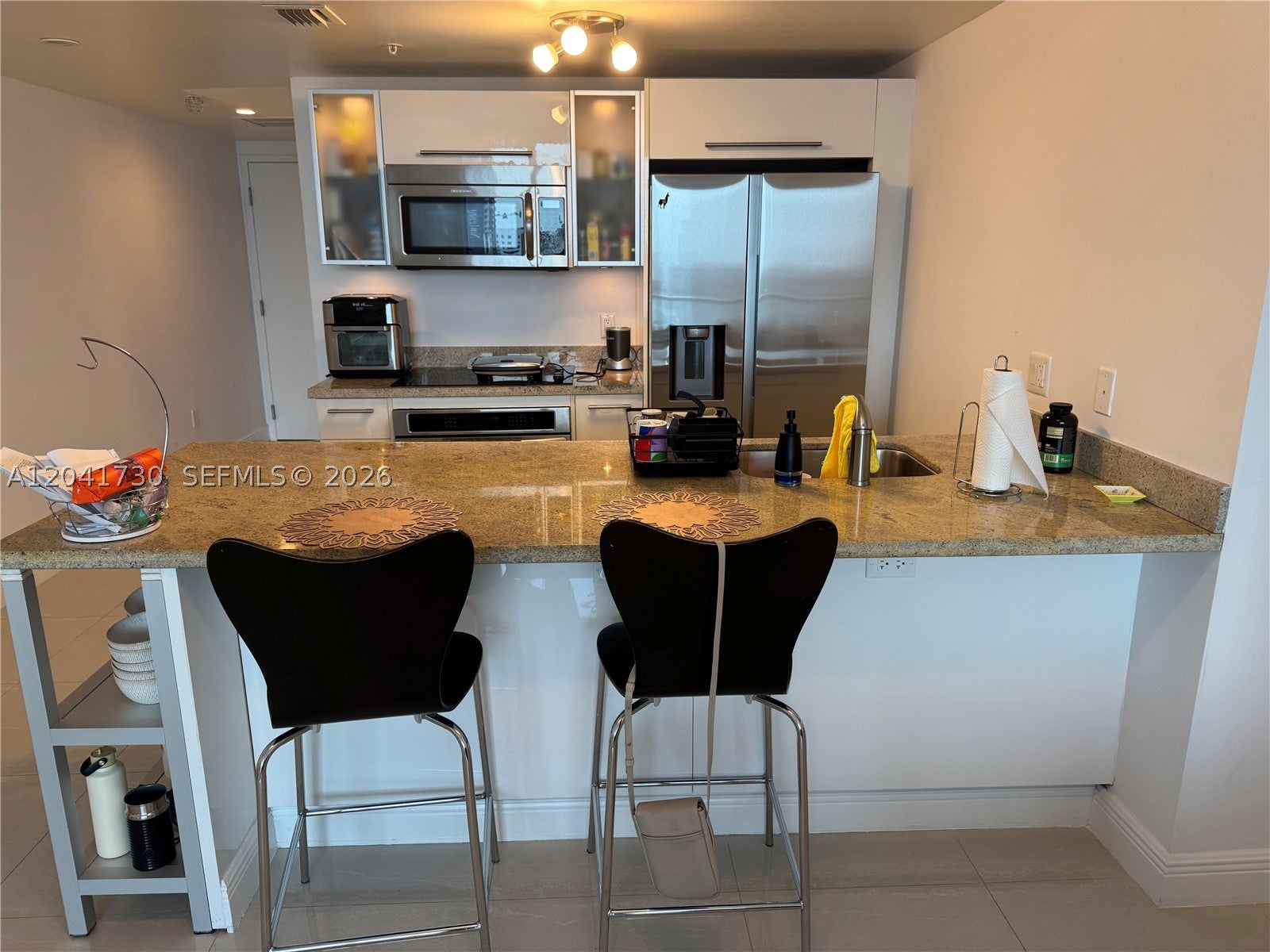 185 SW 7th St 2104