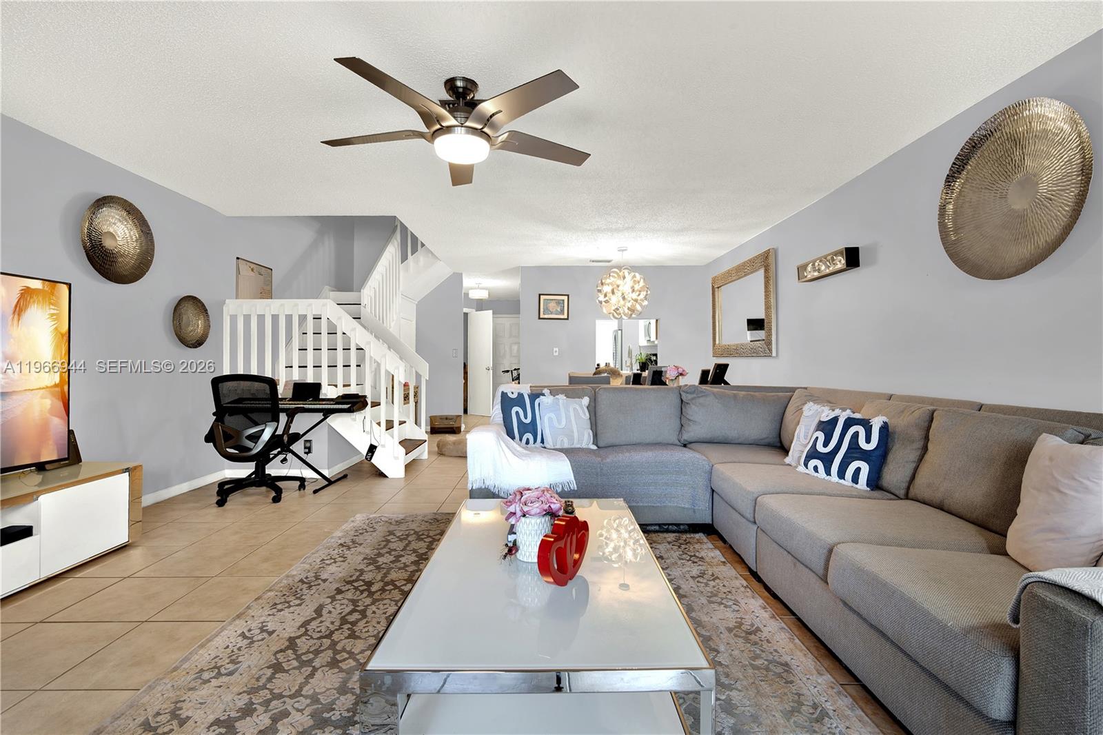 GOLDEN RAINTREE IV-B COND - Residential