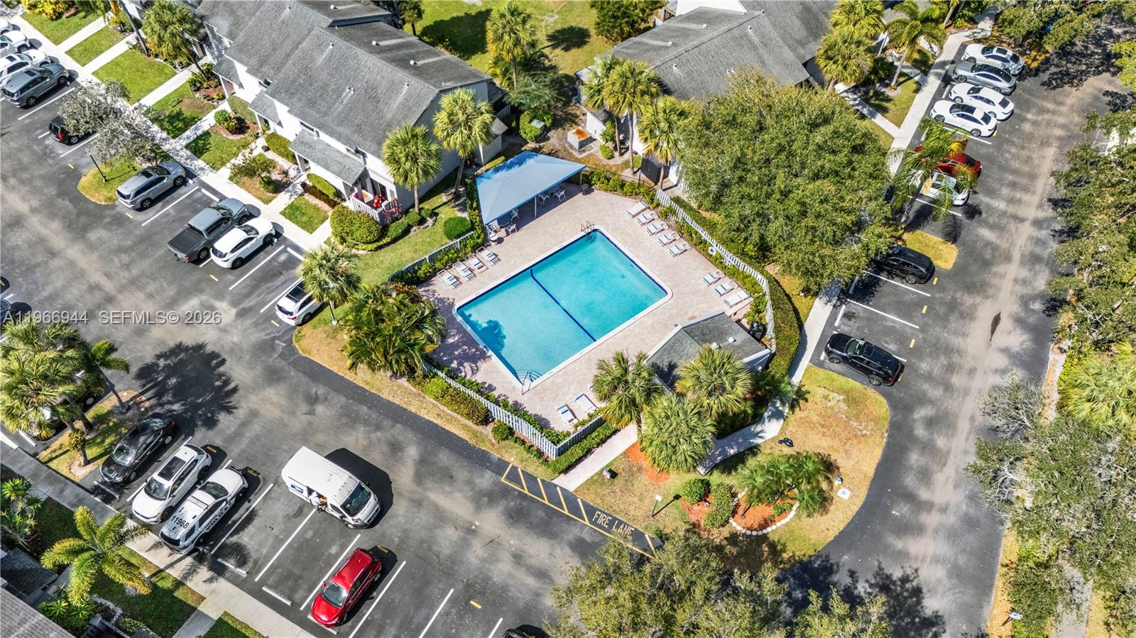 GOLDEN RAINTREE IV-B COND - Residential