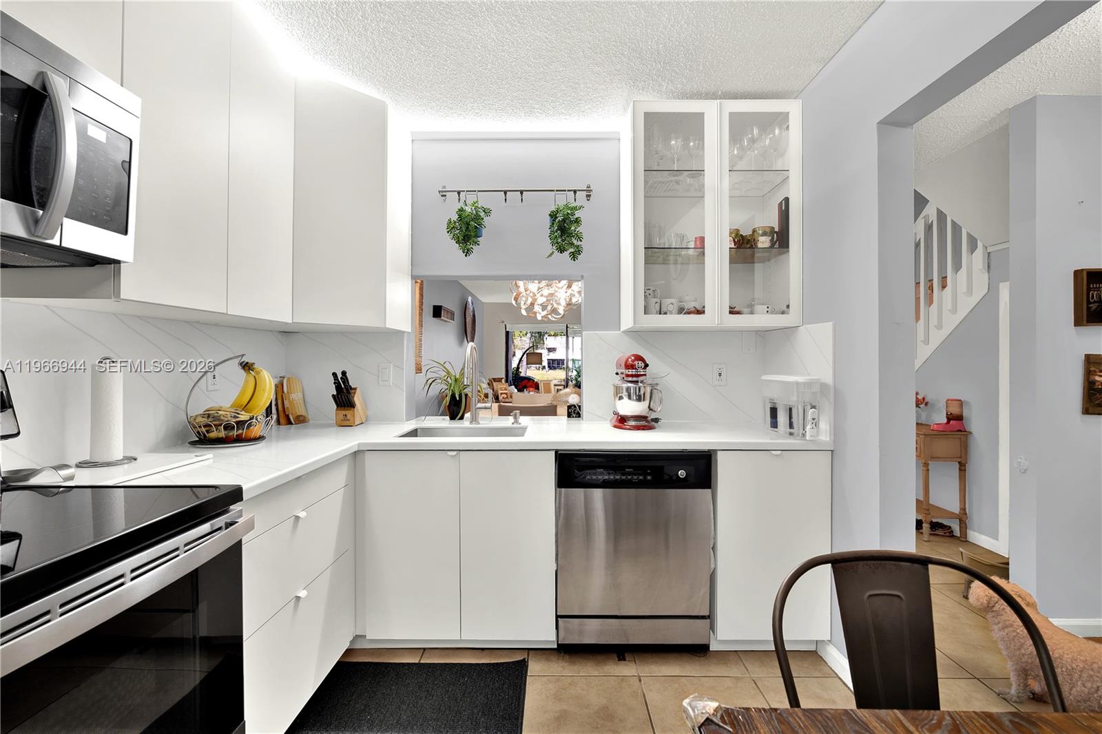 GOLDEN RAINTREE IV-B COND - Residential