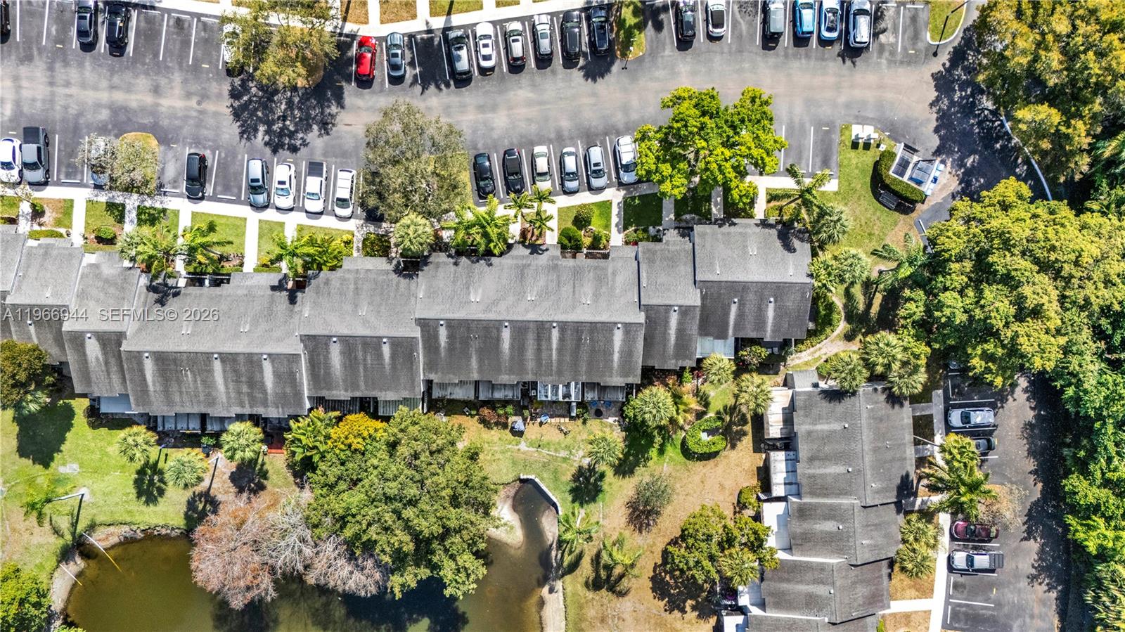 GOLDEN RAINTREE IV-B COND - Residential