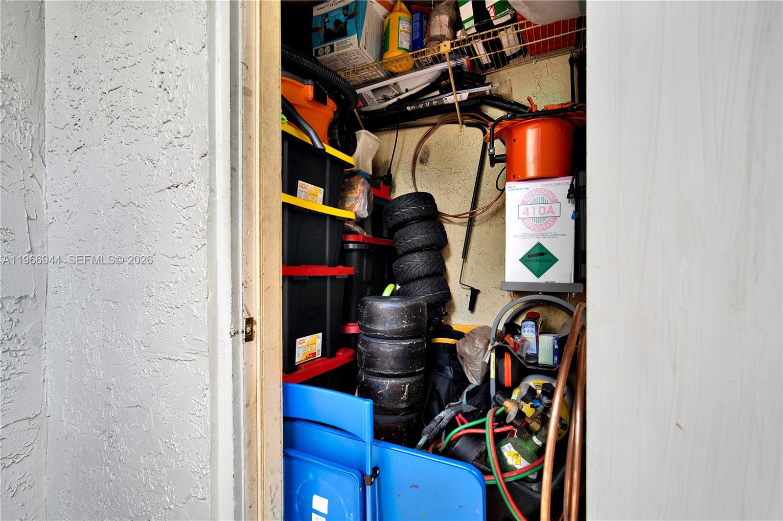 GOLDEN RAINTREE IV-B COND - Residential