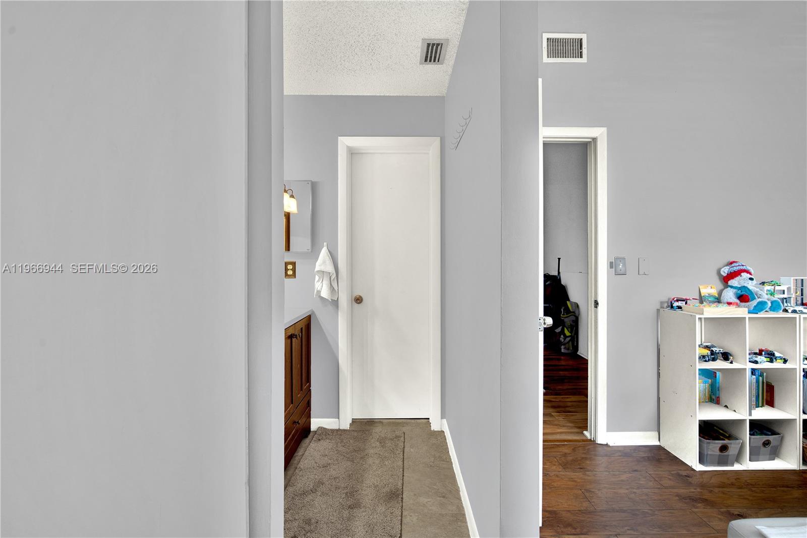 GOLDEN RAINTREE IV-B COND - Residential