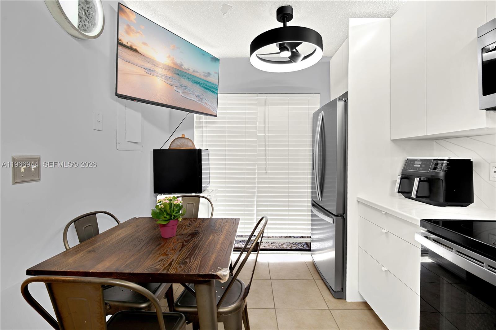 GOLDEN RAINTREE IV-B COND - Residential