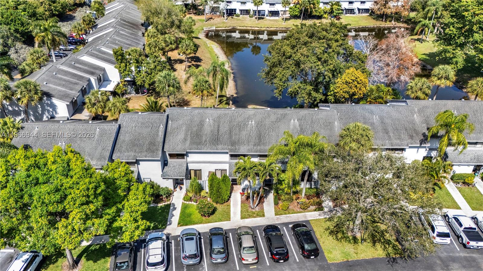 GOLDEN RAINTREE IV-B COND - Residential