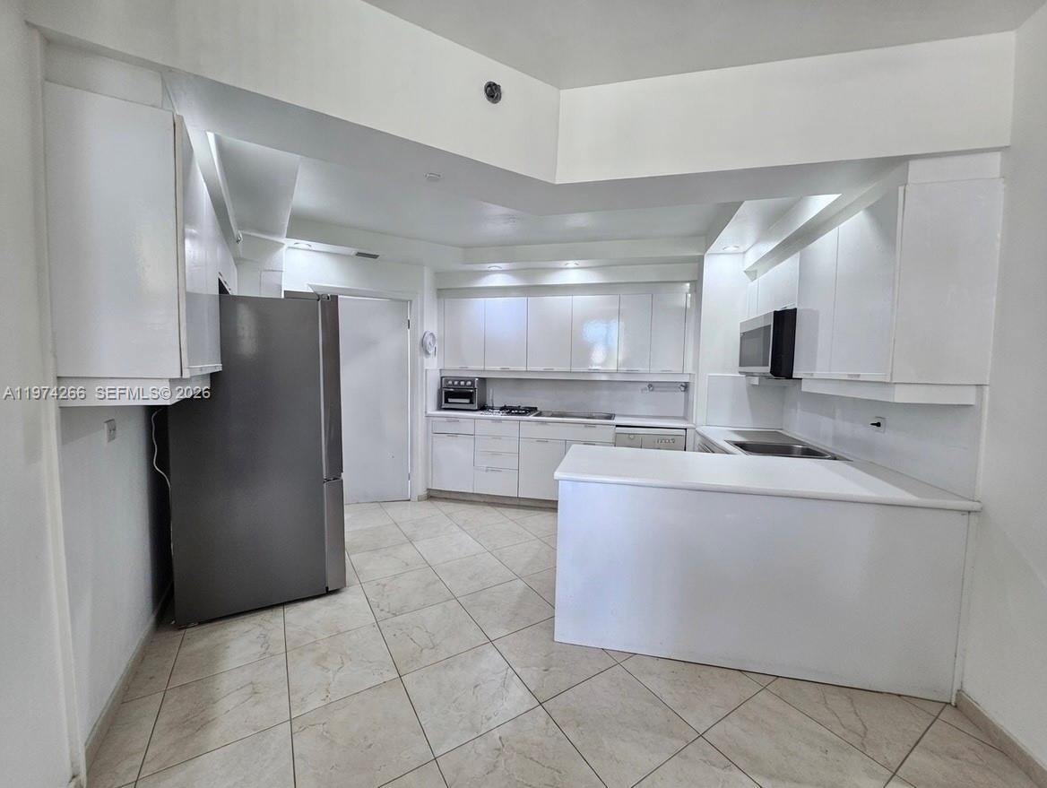 2000 ISL BLVD WILLIAMS IS - Residential